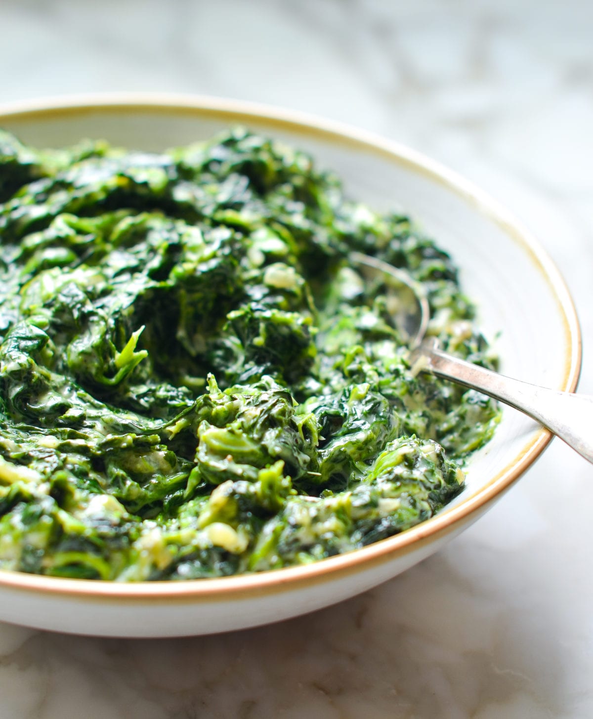 The Best Creamed Spinach: A Rich & Easy Cheese Lover's Dream
